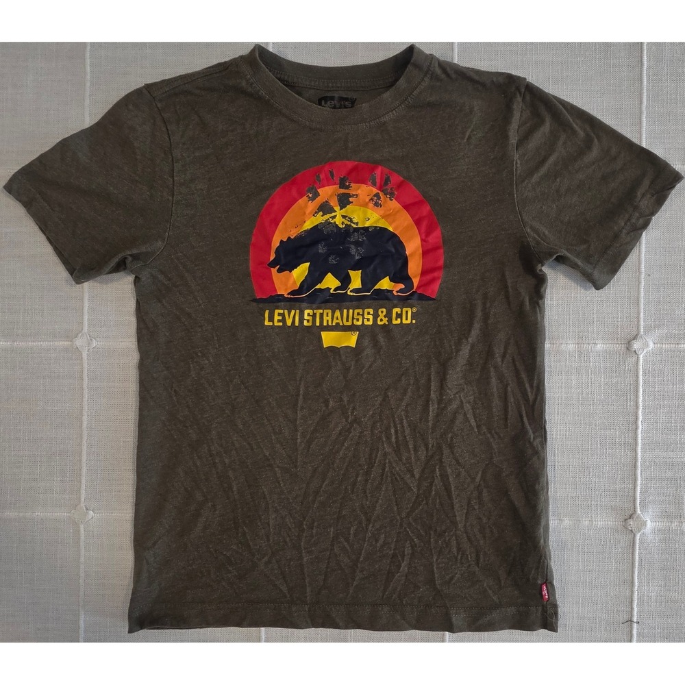 Levis Boys Olive Green Bear Sunset Graphic T-Shirt Size 10/12